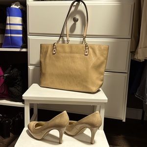Michael Kors Patent Signature Tote